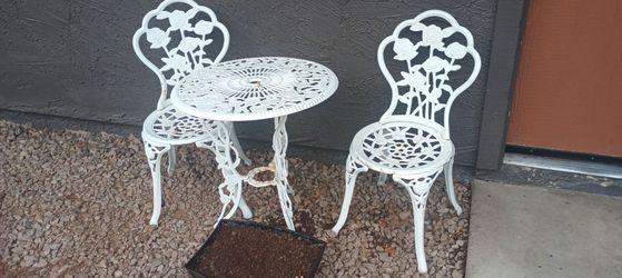White Bistro Set