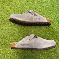 Birkenstock Boston BS Clogs - Dark Gray Suede - Size 40 (US Men’s 8 / Women’s 9)