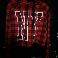 Red, Black & White Juniors Cropped Hoodie.
