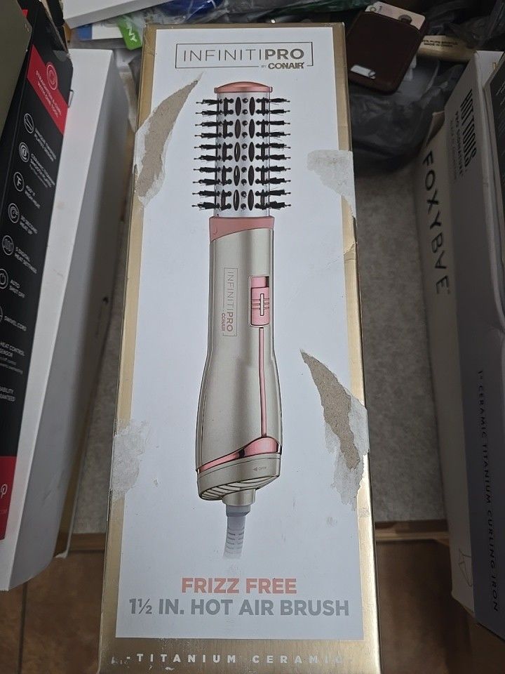 Conair BC600 Gold Infiniti Pro Frizz Hot Air Brush 1 and 1/2 inch. Gold Color