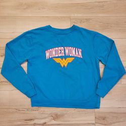 Six Flags Wonder Woman Turquoise Sweatshirt - Size L