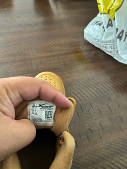 Boys tennis shoes