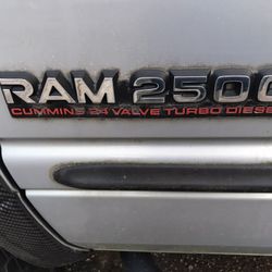 24 Valve Cummins  Engine