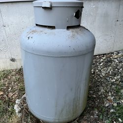 200lb 60 Gallon Propane Tank