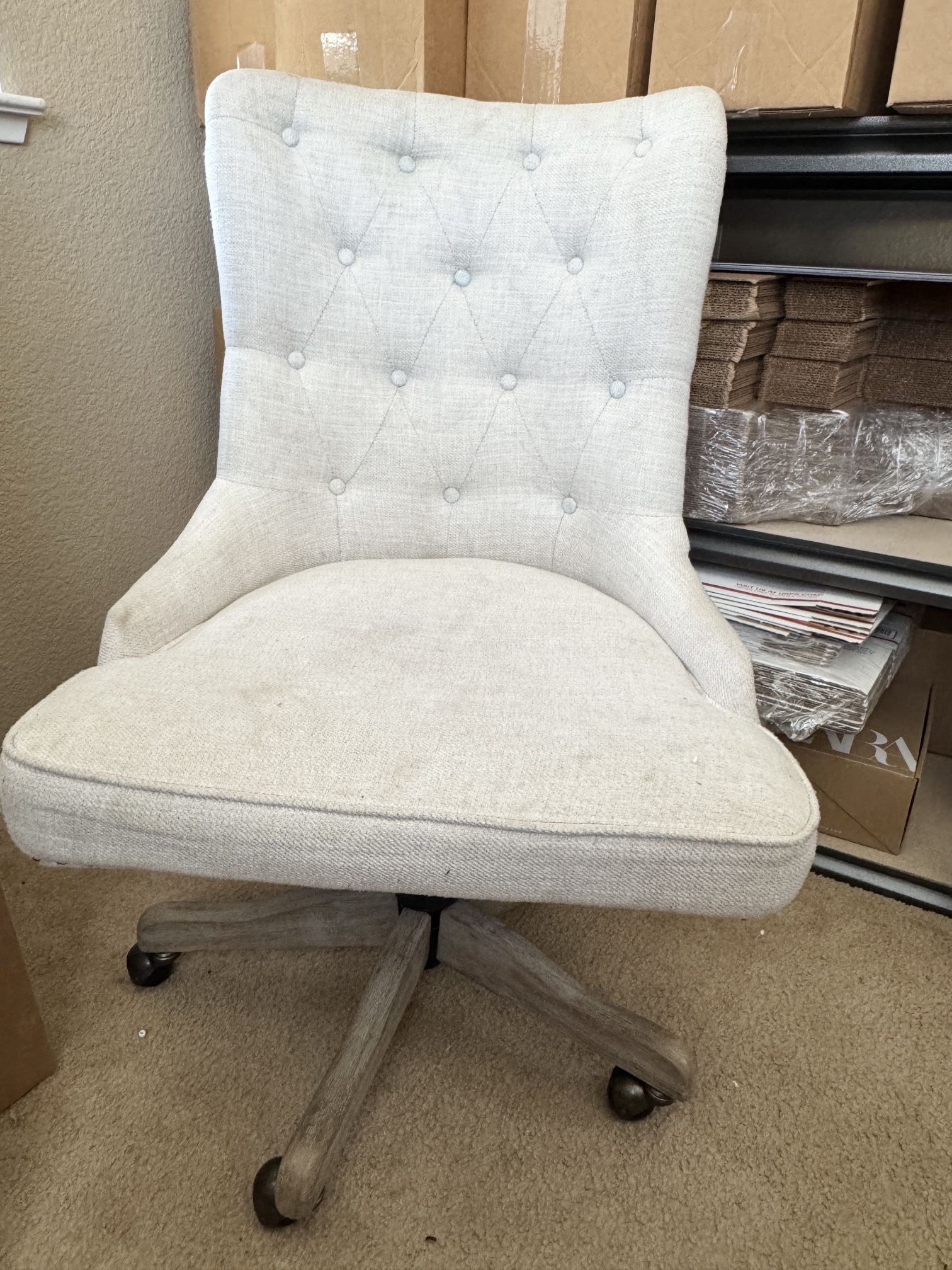 Chair Beige/grey With Wheels