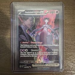 Team Rocket’s Mewtwo EX- SIR Near Mint