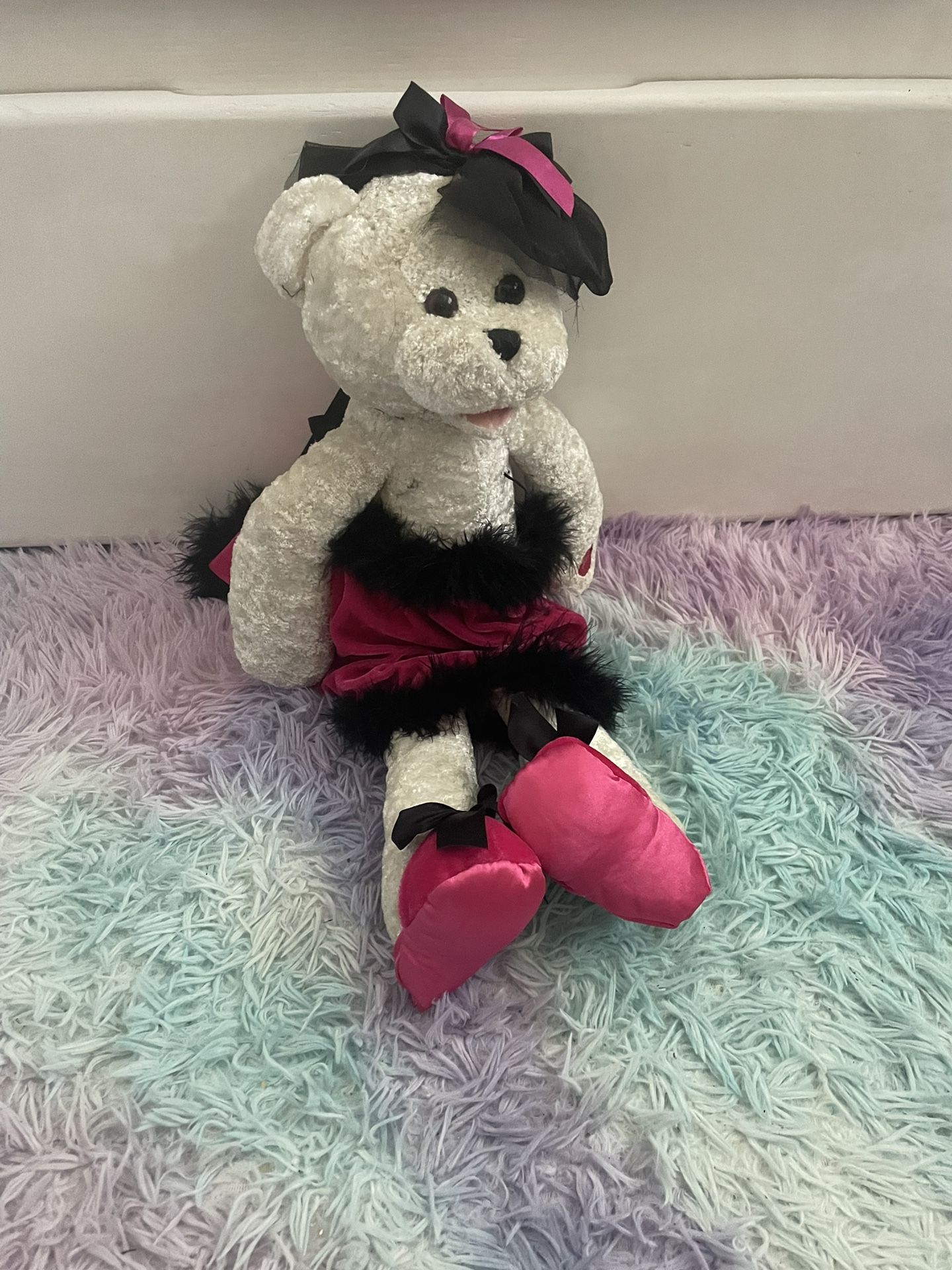 Sings Sweet Sweet Baby