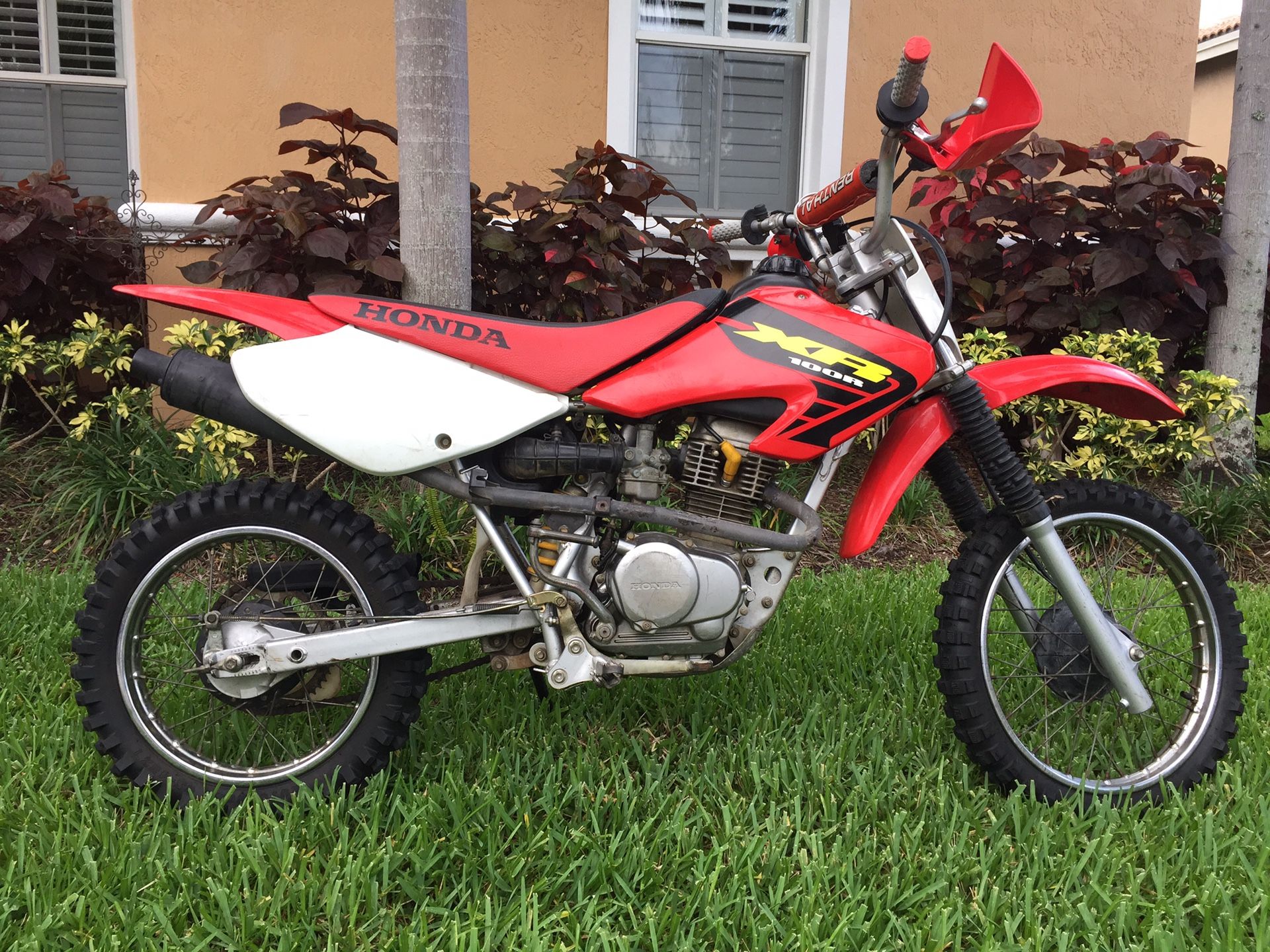 2002 Honda XR100 / XR 100 Dirt Bike