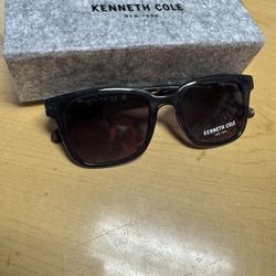 Kenneth Cole Sunglasses KC00039