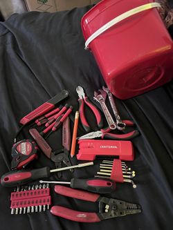 Handy Dandy Toolbox With Added Stud Finder