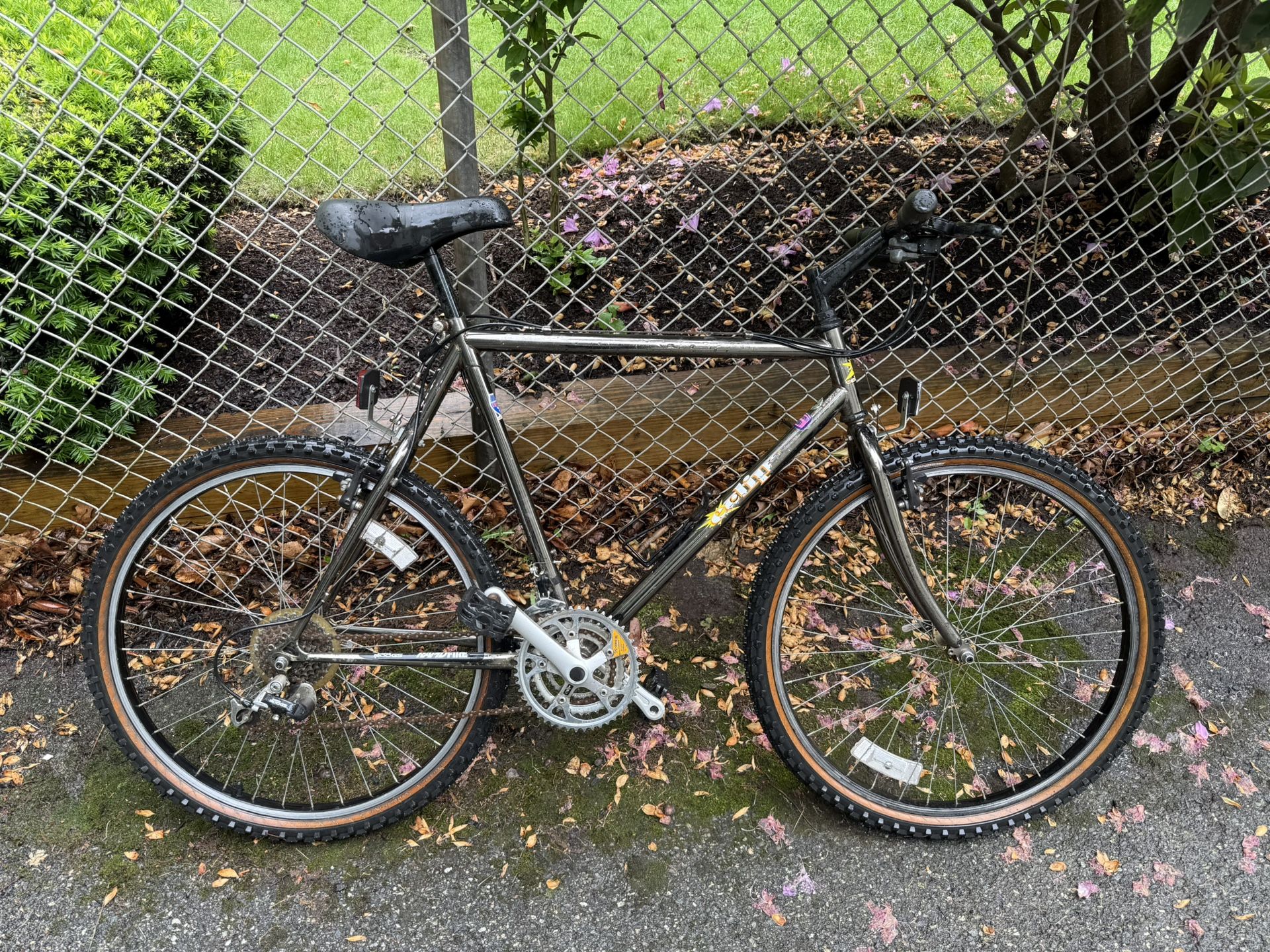 Eclipse 200GS Shimano Rapid Fire Unisex Bike
