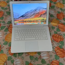 2009 Unibody Macbook 