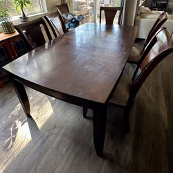 OBO! Kitchen Table + 2 Leaves And 6 Chairs