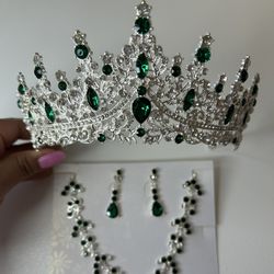 Emerald GREEN Crown set 