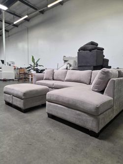MOTHER'S DAY SALE-3pc Sectional Couch with storage ottoman-Free Delivery‼️