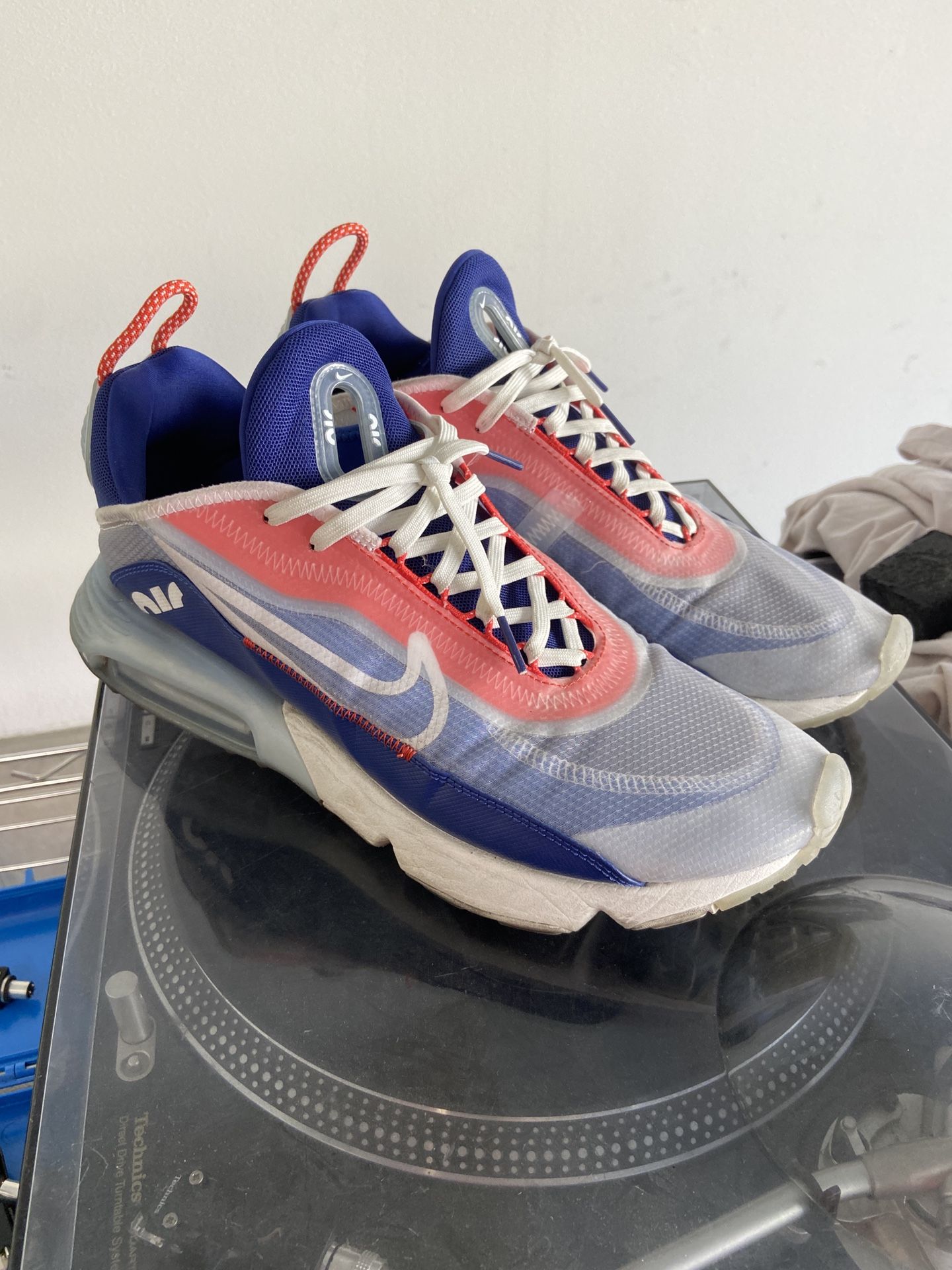 Nike Air Max 2090 (USA Color Way) Size 11