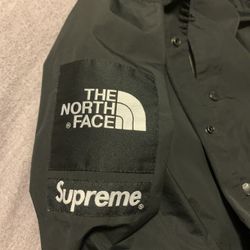 Supreme X Northface Packable coach jacket