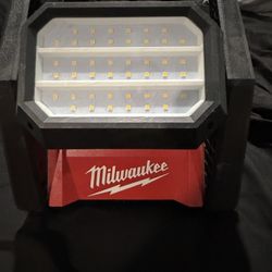 M18 GEN-2 18-Volt Lithium-Ion Cordless 4000 Lumens ROVER LED AC/DC Flood Light (Tool-Only