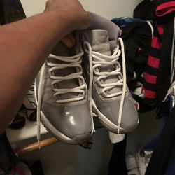 Retro Jordan 11s Cool Grey 