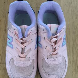 New Balance #8 Baby 