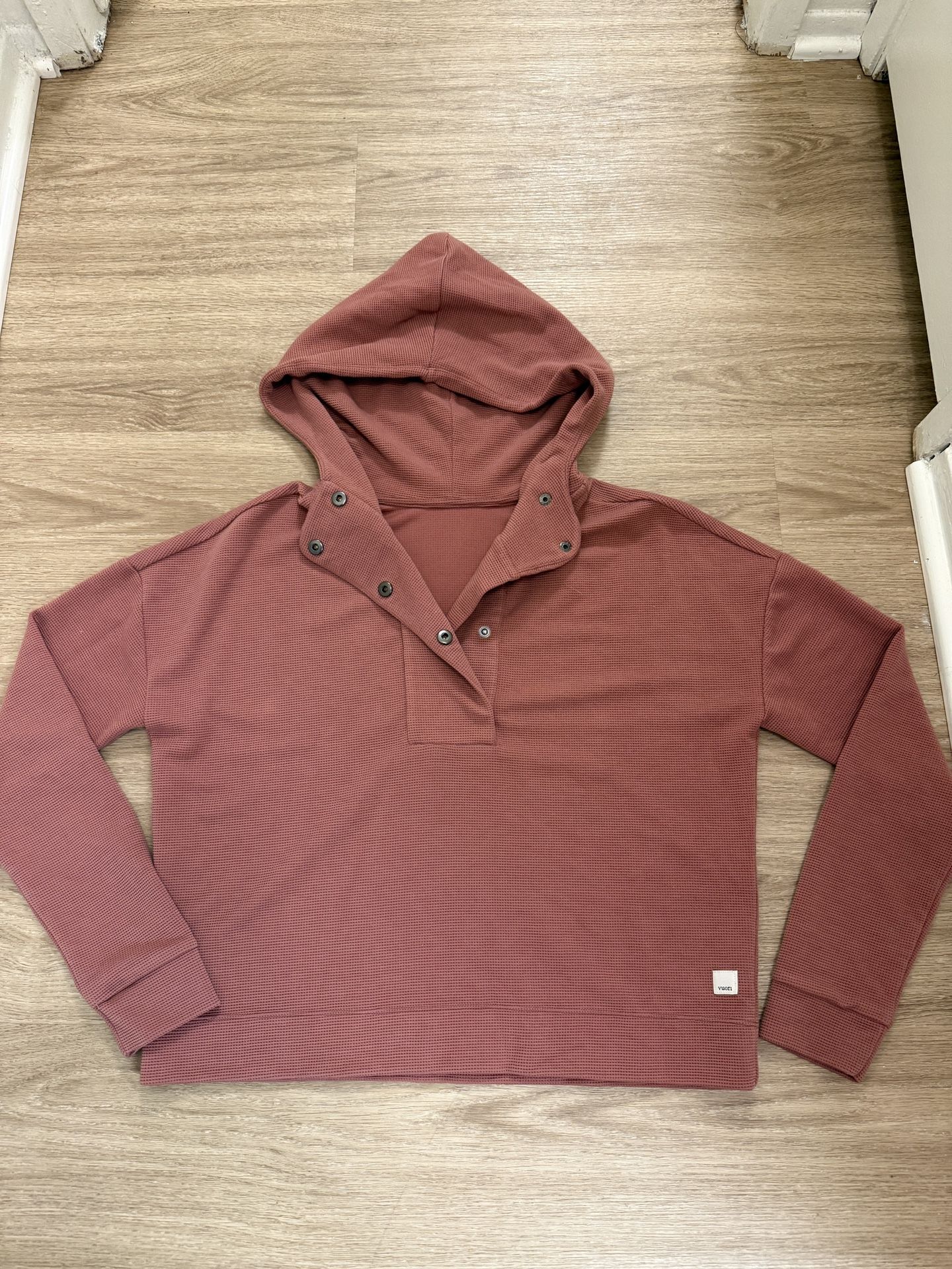 NWOT Vuori Hooded Waffle Pullover Size Xs