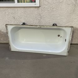 Free Bath Tub