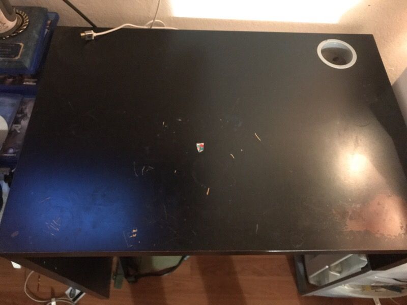 Small desk