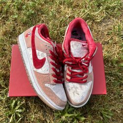 Strangelove Dunks Size 10🔥