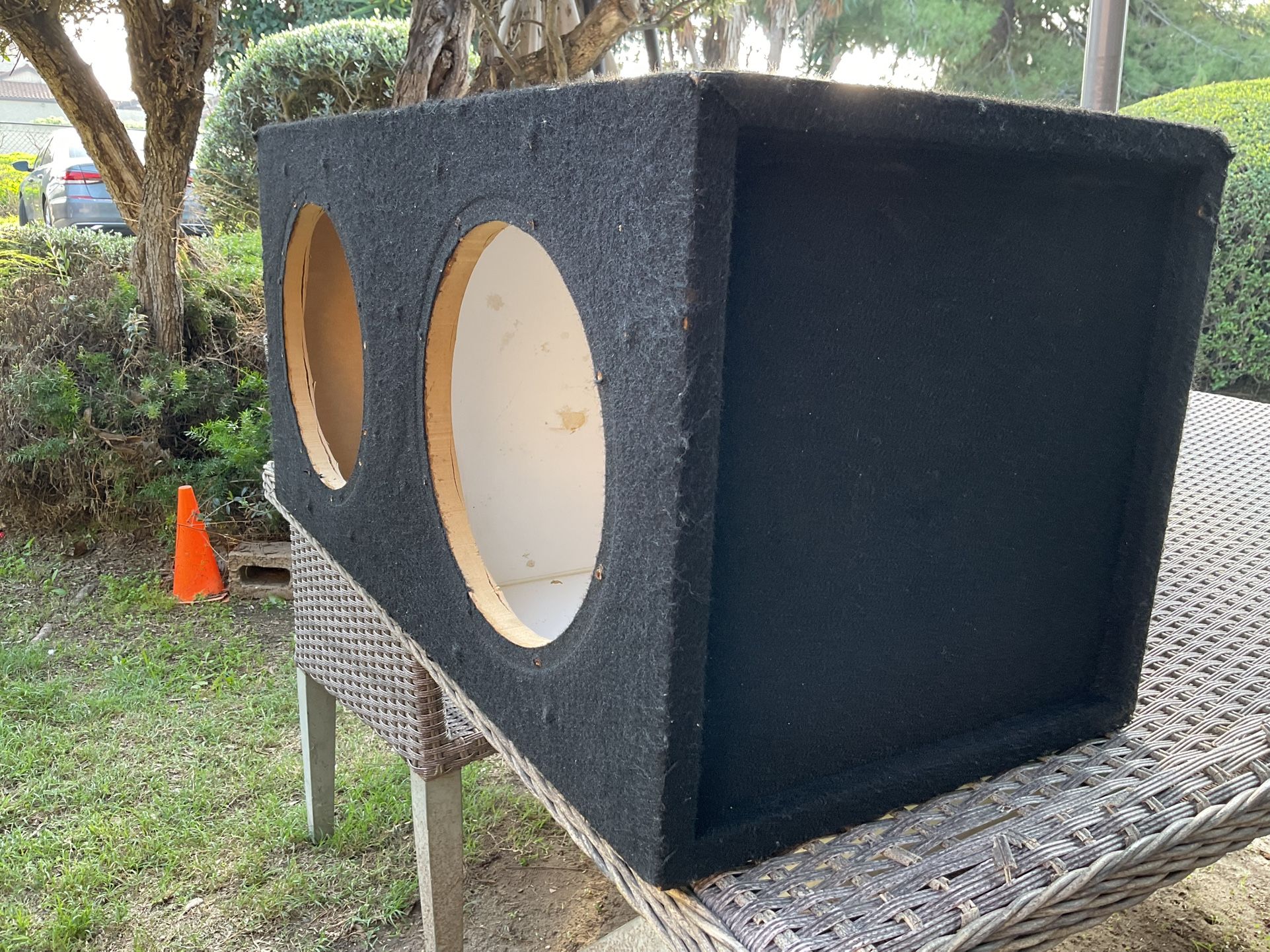 Subwoofer Box Dual 10’s