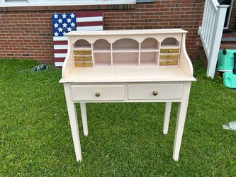 Light pink Secretary Desk with Hutch and Drawers