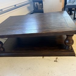 Pottery Barn Coffee Table