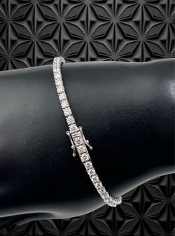 Tennis Bracelet with diamond in white Gold