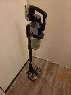 Ryobi 18v vacuum with 4ah battery