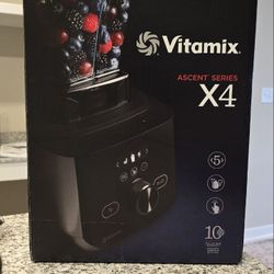 Vitamix Ascent Series X4 Blender - Brand New 
