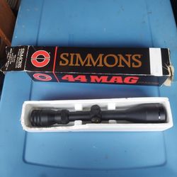 Vintage Simmons 44 Model M1044 Scope In box 