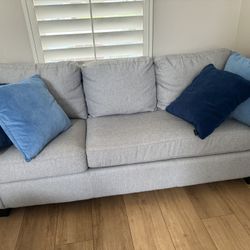 Gray Sofa / Couch Barely Used Clean & Comfortable Grey 