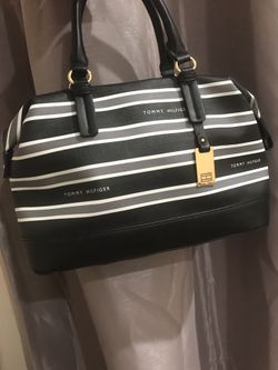 tommy hilfiger purse