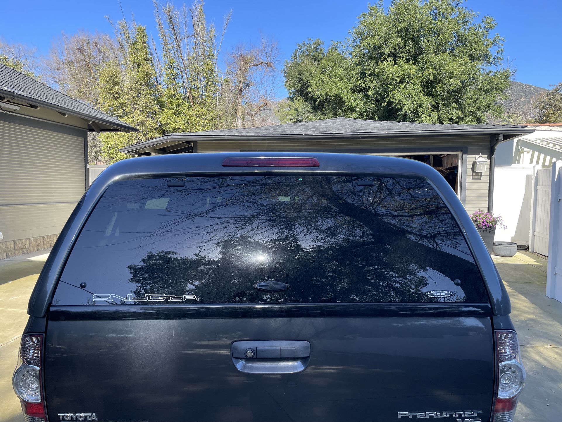 SNUGTop Camper Shell For Toyota Long Bed for Sale in Sierra