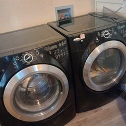 Whirl Pool Duets Xl Capacity