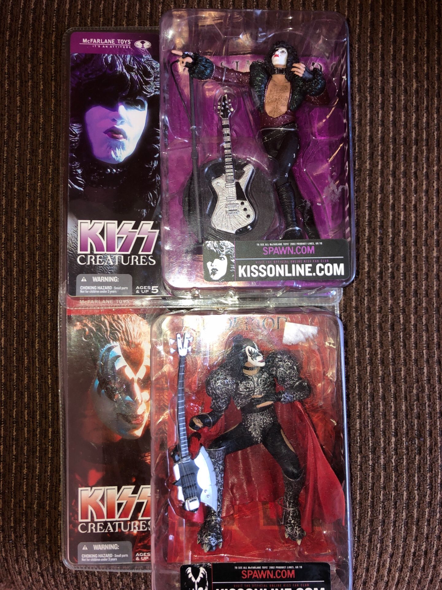 Kiss figures