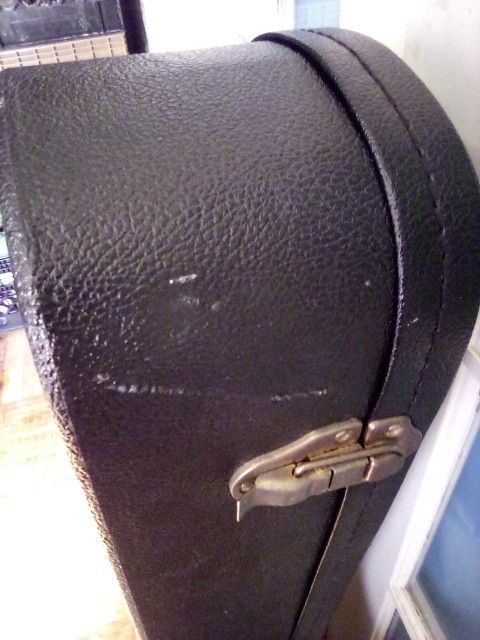 Fender Classical/Folk Guitar Multi-Fit Hardshell Case Black Model #0(contact info removed)06