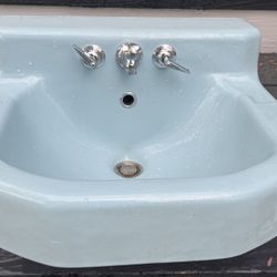 Kohler Baby Blue Wall Mount/Hung Cast Iron Lav Sink 1951 Vintage