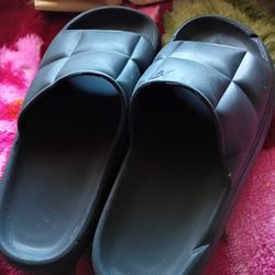 Womens Black Slides 