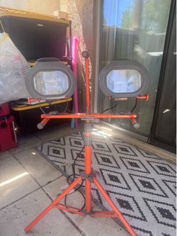 HDX 2-Light Halogen Work Light w/ Tripod Stand
