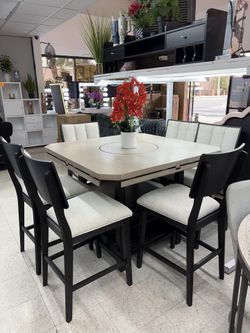 Round Or Square Solid Wood Dining Table Set NEW