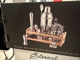 Brand New Cocktail Set.