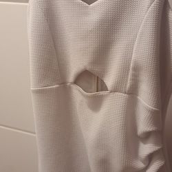 White Brand New Dress (Pass The Knees)