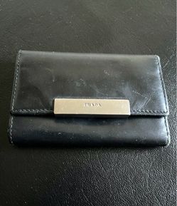 P. R. A. D. A. Vitello Key & i.d Card Black Leather Compact Designer Fashion Italy