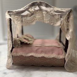 Vintage Artisan Made 1:12 Canopy Bed