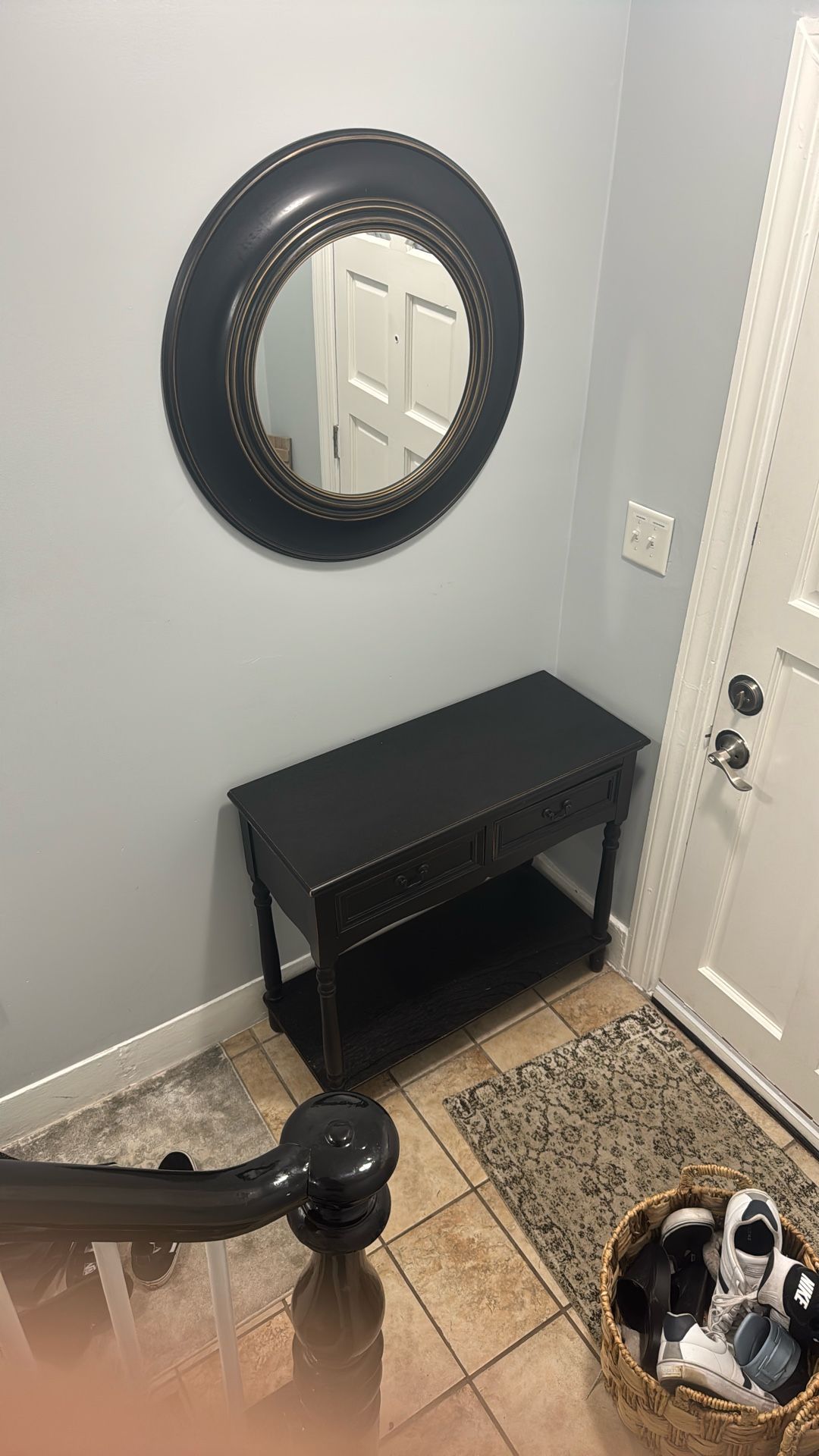 Black Mirror And Small Entrance Table